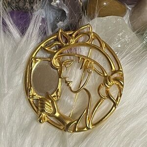 Vintage 90's Lady With Mirror Brooch